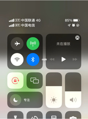 古浪苹果手机维修分享iPhone双卡信号解决办法 