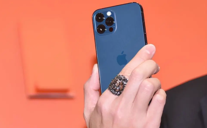 古浪苹果手机维修分享iPhone12系列重启方法教程 